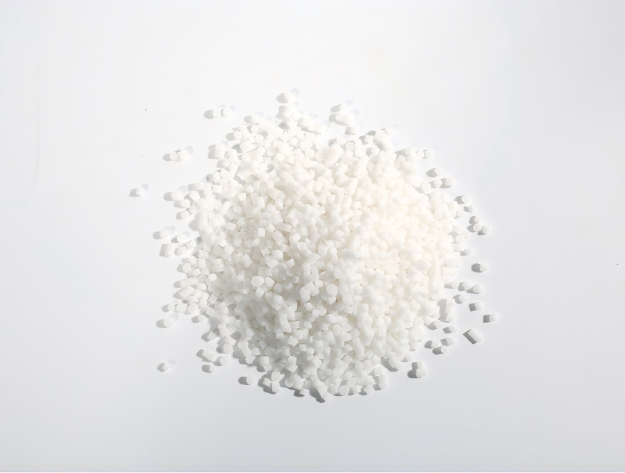 Матовий термопластичний еластомер TPE більш стійкий до подряпин? Які відмінності від глянцевої версії?