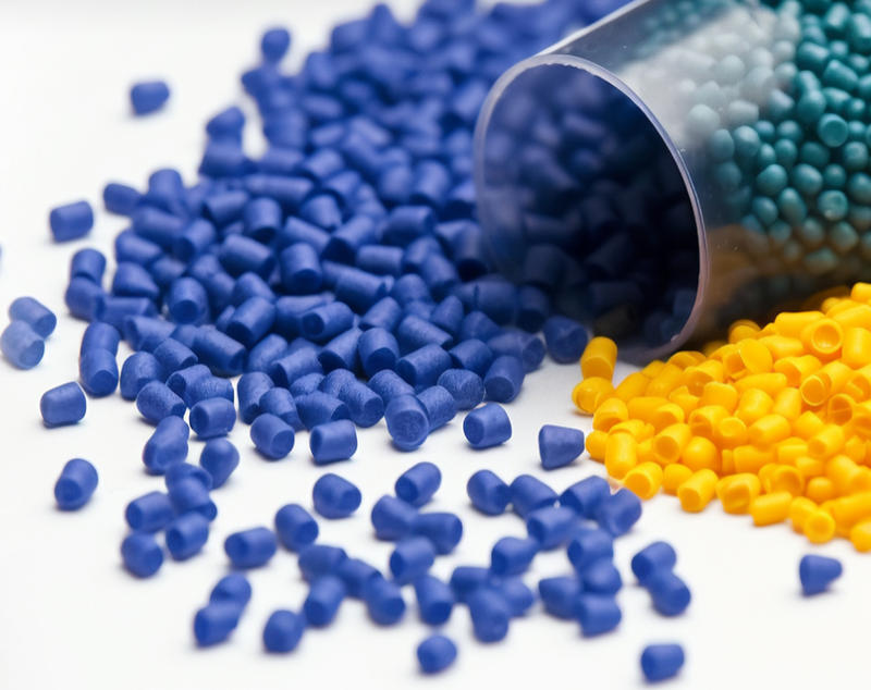 Які фактори слід враховувати при виборі наповнювачів для матеріалів TPE?